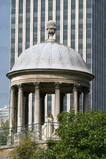 France, hauts de Seine, la defense, tours, immeubles, gratte ciel, neuilly sur Seine, temple de l'amour, 
ile de la Grande Jatte
temple de l'amour