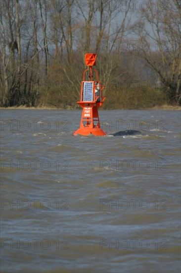 France, Haute Normandie, eure, Seine, bouee, chenal, balise, danger, fleuve,