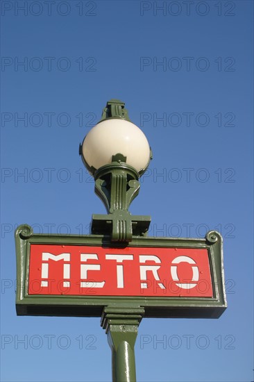 France, sign