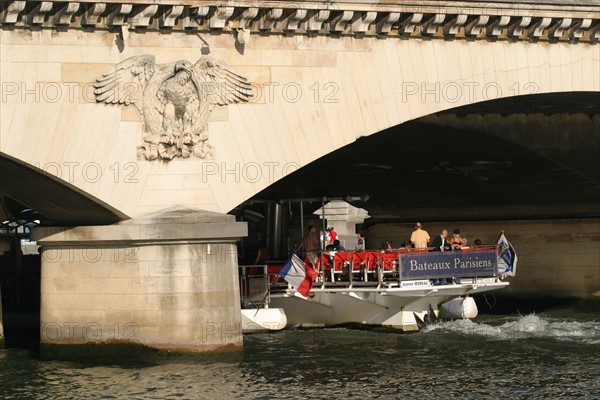 France, eagle on a pile of bridge