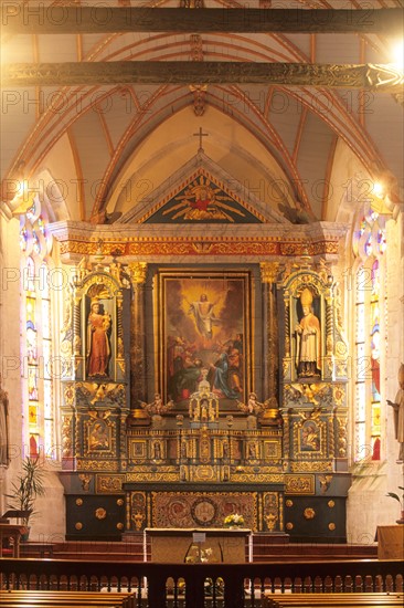 France, Bretagne, Finistere nord, circuit des enclos paroissiaux, sizun, enclos paroissial, retable de l'eglise,