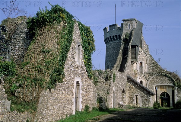 France, Haute Normandie, Seine Maritime, vallee de la Seine, moulineaux, chateau de robert le diable, chateau fort, duc de Normandie, vestige, forteresse, ruine, vikings,