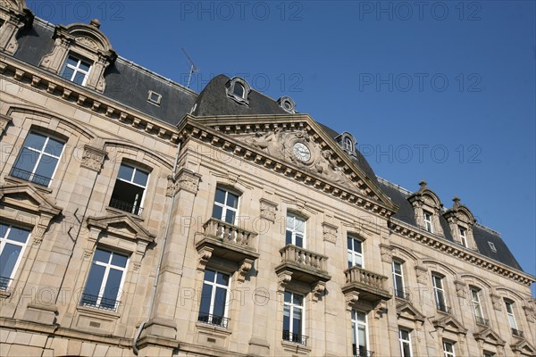 France, Bretagne, Cotes d'Armor, saint brieuc, la poste, construction classique,