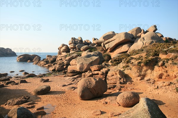 France, Bretagne, Cotes d'Armor, cote de granit rose, ploumanach, rochers,