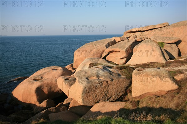 France, Bretagne, Cotes d'Armor, cote de granit rose, ploumanach, rochers,