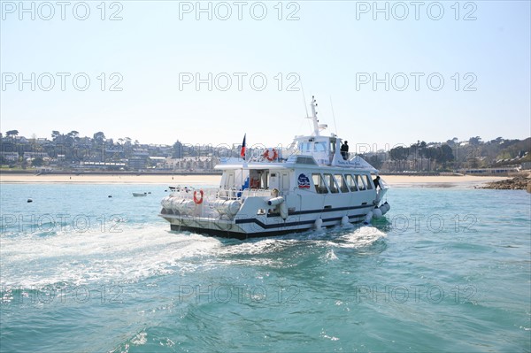 France, Bretagne, Cotes d'Armor, cote de granit rose, les sept iles, croisiere aux sept iles, depart de perros guirec,