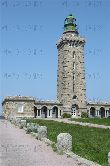 France, Bretagne, Cotes d'Armor, phare du cap frehel, granit, signalisation maritime,