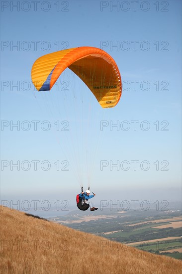 France, Bretagne, Finistere sud, menez hom, paysage, panorama, depuis le sommet, parapente, loisirs aeronautiques, vol libre,