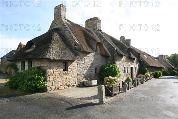 France, Bretagne, Finistere sud, Cornouaille, Nevez, village de chaumieres de Kerascouet, habitat traditionnel,