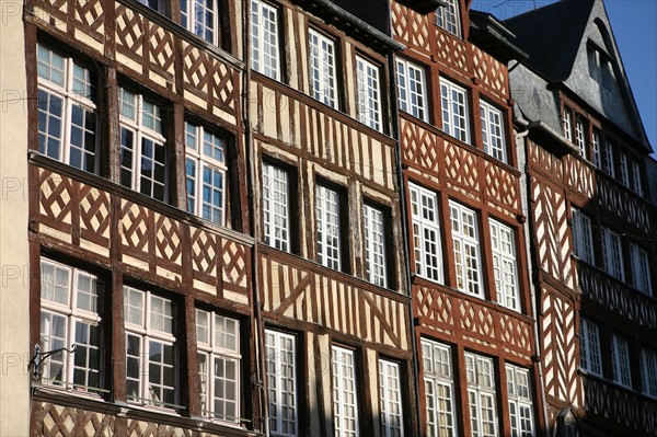 France, Bretagne, Ille et Vilaine, rennes, place du champ jacquet, maisons a pans de bois, colombages,