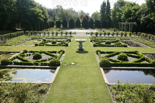 France, Bretagne, Ille et Vilaine parc floral de haute Bretagne, chateau de la coltiere, le Chatellier, le jerdin secret, jardin a la francaise,