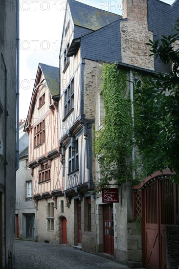France, pays de loire, loire atlantique, Nantes, centre ville quartier medieval du bouffay, rue bossuet, maisons a pans de bois, colombages, encorbellement,
