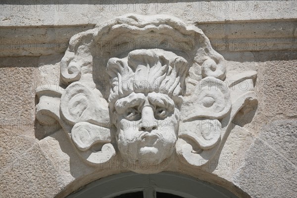 France, pays de loire, loire atlantique, Nantes, ile feydeau, quai turenne, immeubles de rapport, armateurs, pierre de taille, detail mascarons,