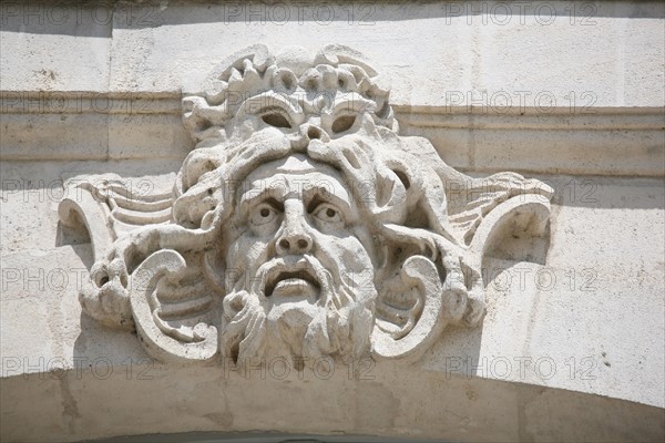 France, pays de loire, loire atlantique, Nantes, ile feydeau, quai turenne, immeubles de rapport, armateurs, pierre de taille, detail mascarons,