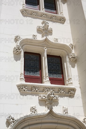 France, pays de loire, loire atlantique, Nantes, chateau des ducs de Bretagne, le grand gouvernement, detail d'une fenetre sculptee restauree en 2007,