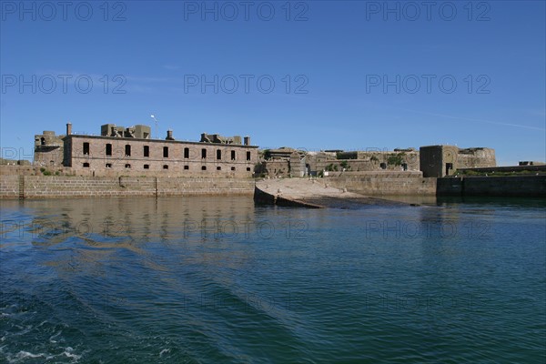 France, Basse Normandie, Manche, Cotentin, Cherbourg, rade, mer, seconde guerre mondiale, marine nationale, fort de l'ile pelee,