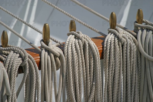 France, Basse Normandie, Manche, Cotentin, Cherbourg, rade, tall ships race 2005, grands voiliers, course, detail cordages,