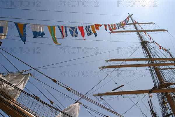 France, Basse Normandie, Manche, Cotentin, Cherbourg, rade, tall ships race 2005, grands voiliers, course, detail mats,