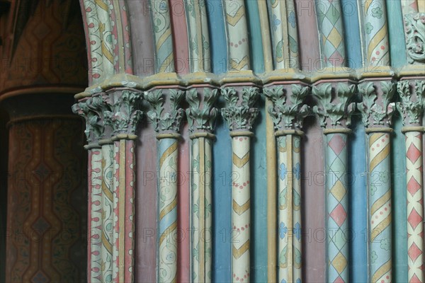 France, Basse Normandie, Manche, Cotentin, Cherbourg, detail de l'eglise de la trinite, polychromes, colonnettes polychromes a l'entree,