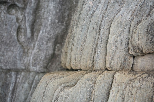 France, Bretagne, Morbihan, ile de groix, pres de la pointe des chats, reserve geologique Francois le bail, detail de roches, motifs geometriques,