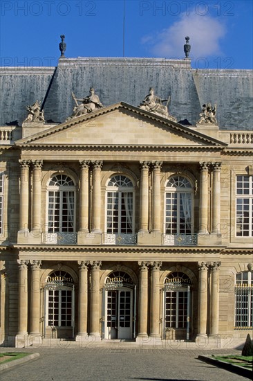 France, Paris 3e, le marais, hotel de soubise, hotel particulier, musee de l'histoire de france, 60 rue des francs bourgeois, facade sur cour, paves, portique, colonnes,