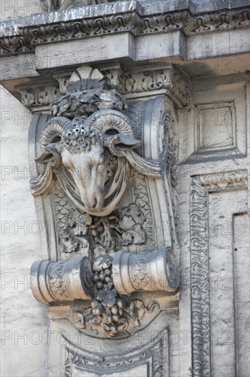 France, Paris 8e, 9 place de la Madeleine, restaurant Lucas Carton, aujourd'hui Senderens, decor facade,