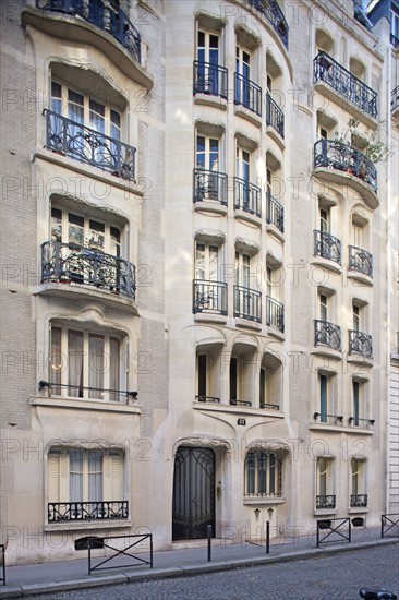 Trémois building, 11 rue Francois Millet, Paris