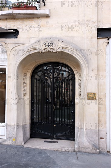 Jassedé building, 142 avenue de Versailles, Paris