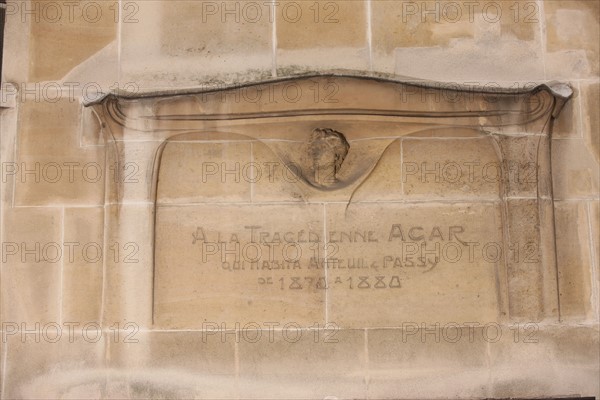 Hommage à la tragédienne Agar à Paris