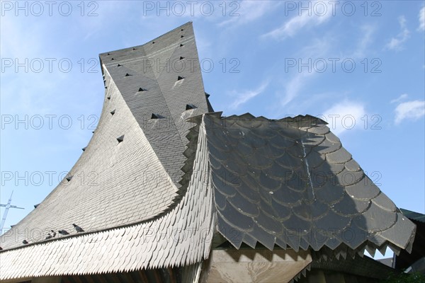 France, Haute Normandie, Seine Maritime, Rouen, place du vieux marche, eglise sainte jeanne d'Arc, toiture d'ardoises,