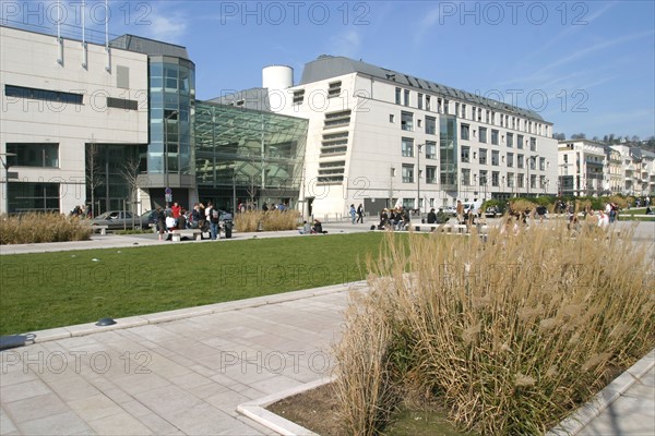 France, Haute Normandie, Seine Maritime, Rouen, avenue Pasteur, faculte de droit, universite, place, jardin, esplanade, campus, architecture contemporaine,