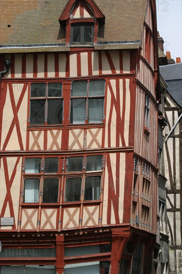 France, Haute Normandie, Seine Maritime, Rouen, rue des bons enfants, habitat traditionnel, maisons a pans de bois, colombages, fenetres, medieval,