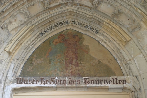 France, Haute Normandie, Seine Maritime, Rouen, musee Le Secq des Tournelles, 
musee de la ferronnerie d'art, patrimoine, culture, tradition, ancienne eglise Saint-Laurent, tympan du porche, peinture, polychromie,