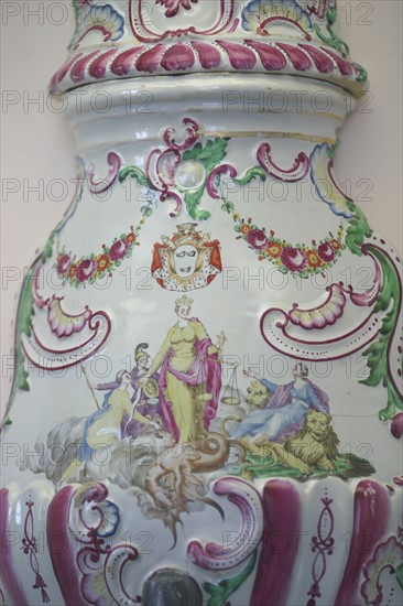 France, Haute Normandie, Seine Maritime, Rouen, musee de la ceramique, 1 place faucon, ancien hotel d'hocqueville, vieux Rouen, fontaine d'applique (vers 1776)