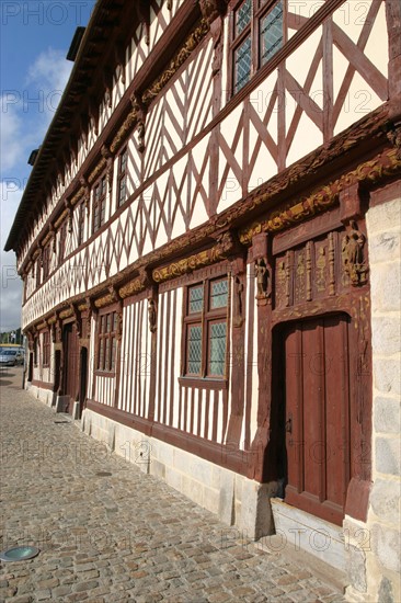 France, Haute Normandie, Seine Maritime, pays de Caux, Saint-Valery-en-Caux, maison Henri IV, colombages, pans de bois, decor, office du tourisme,