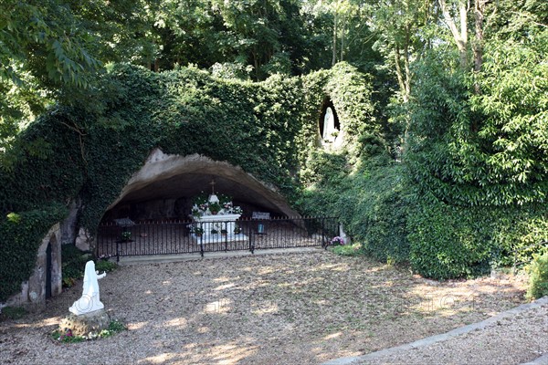 France, Haute Normandie, Seine Maritime, pays du caux maritime, Criquetot-sur-Ouville, replique de la grotte de Lourdes, religion, pelerinage,