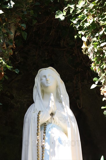 France, Haute Normandie, Seine Maritime, pays du caux maritime, Criquetot-sur-Ouville, replique de la grotte de Lourdes, religion, pelerinage,