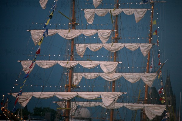 France, Haute Normandie, Seine maritime, vallee de la Seine, armada 2008, Rouen, sur les quais, navires de nuit,