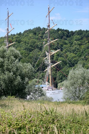 France, Haute Normandie, Seine maritime, vallee de la Seine, armada 2008, Rouen, montee des navires en Seine pour l'armada, dar mlodziezy