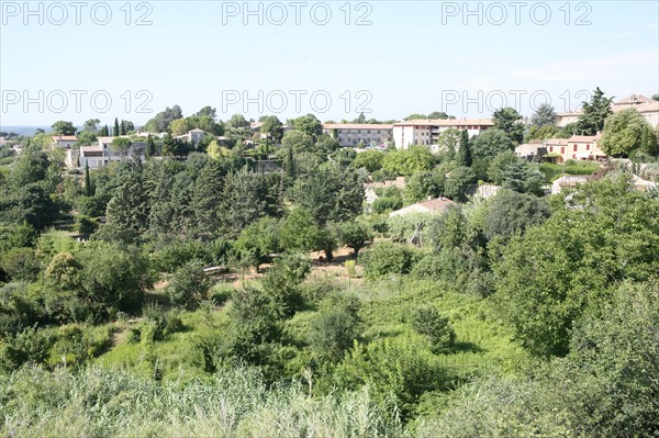 France, languedoc roussillon, gard, uzes, panorama depuis la terrasse pres de la cathedrale saint theodorit,