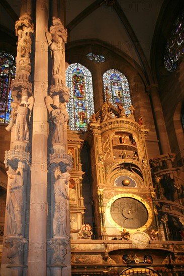 France, alsace, bas rhin, strasbourg, cathedrale notre dame, horloge astronomique, planetes, personnages, art et tradition,