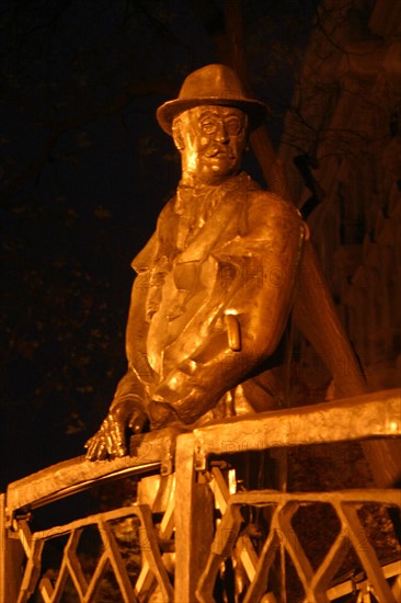 europe, Hongrie, budapest, statue, sculpture, quartier des banques, face au parlement, Nador utca