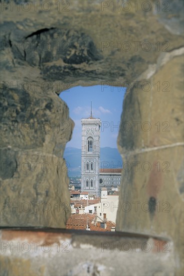 Italie, toscane, florence, firenze, renaissance italienne, santa maria del fiore, campanile de giotto, marbre, duomo, le dome, brunelleschi, vue depuis le palazzo vecchio, palais vieux,