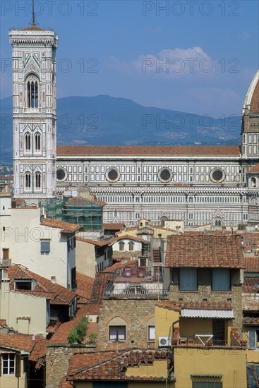 Italie, toscane, florence, firenze, vue d'ensemble sur florence, panorama, renaissance italienne, toits, ville, santa maria del fiore, campanile de giotto, marbre,