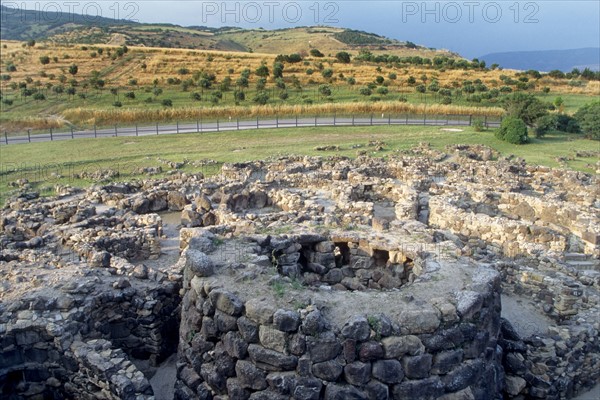 Italie, sardaigne, barumini, paysage, archelogie, nuraghe, pierre, vue d'ensemble,