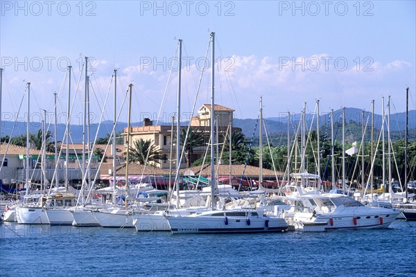 France, region paca, var, la londe les maures, port, voiliers, bateaux, plaisance, massif des maures,