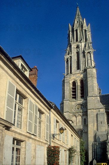 France, senlis