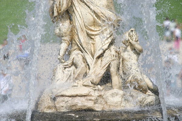 France, region ile de france, yvelines, versailles, parc du chateau, grandes eaux de versailles, spectacle, fontaines, jets d'eau, sculpture, statues, jets d'eau,