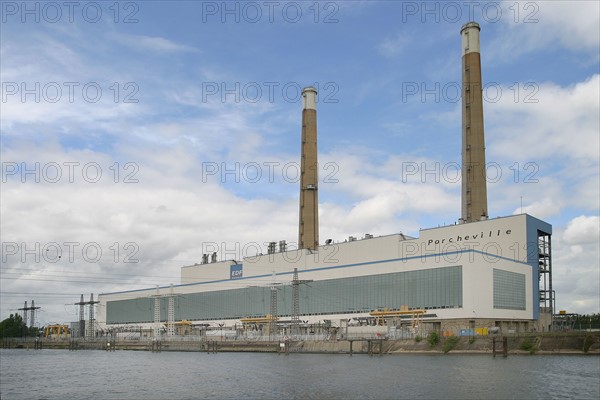 France, region ile de france, yvelines, porcheville, centrale electrique, thermique, seine, energie, edf, electricite, environnement, developpement durable,