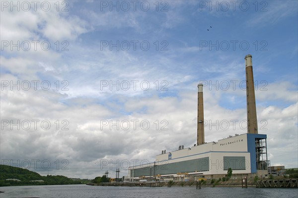 France, region ile de france, yvelines, porcheville, centrale electrique, thermique, seine, energie, edf, electricite, environnement, developpement durable,